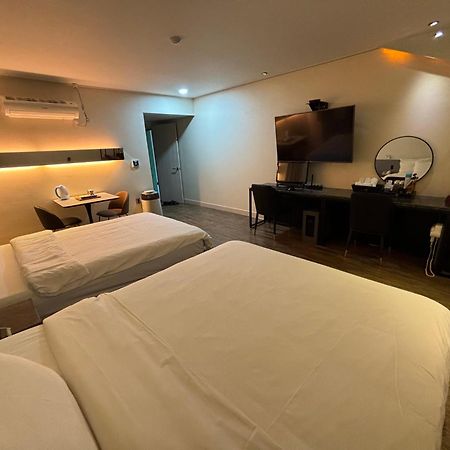 Cheonan K Hotel Екстер'єр фото